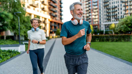 Comes igual, te mueves igual, pero engordas: qué le pasa a tu cuerpo después de los 40