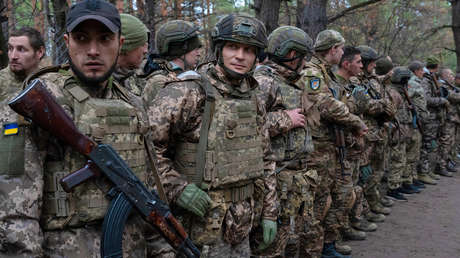 "Arrastrarlos a la carnicería": ¿cómo Rusia combate el reclutamiento de mercenarios para Kiev?