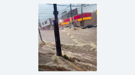 VIDEOS: Los efectos que el potente huracán Simón deja ya en México antes de tocar tierra