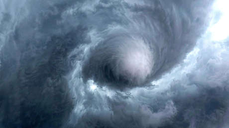 VIDEO: Una tormenta extrema con apariencia tornádica sacude el cielo de Asunción