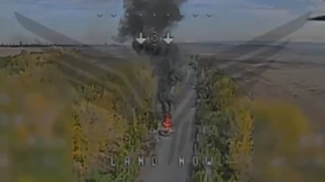 VIDEO: Drones rusos aniquilan diversos objetivos militares ucranianos en el frente