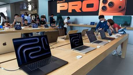 VIDEO: Roba decenas de cajas de computadoras de Apple y se encuentra con una desagradable sorpresa