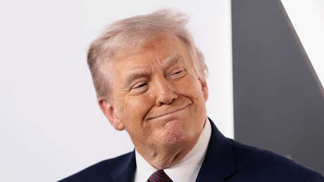Trump bromea con usar un doble robótico en sus mítines: "Nadie notaría la diferencia"
