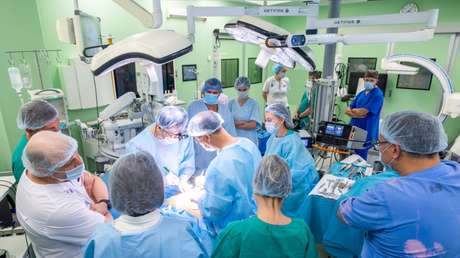 Un trasplante sin precedentes en Rusia abre una nueva esperanza para pacientes al borde de la parálisis