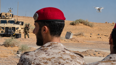 Reportes: Aliado de EE.UU. en el Golfo se suma a Arabia Saudita contra los hutíes