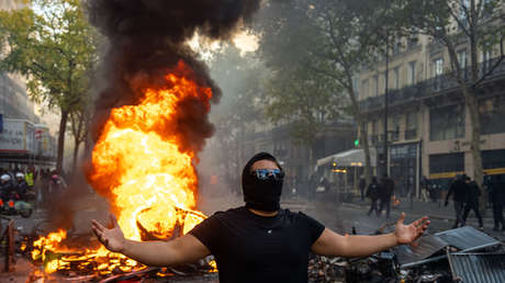 "Deben pagar": Macron promete mano dura contra quienes causaron destrozos en las protestas
