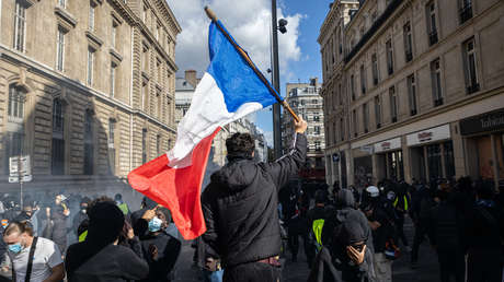 Gobierno de Francia anuncia una ofensiva judicial en medio de los disturbios