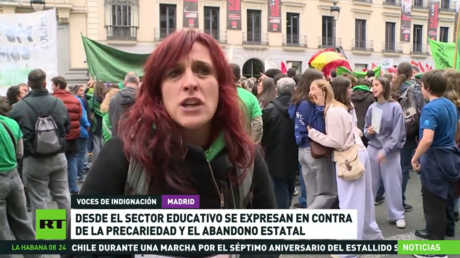Profesores españoles protestan en el marco de una huelga para reivindicar la educación pública
