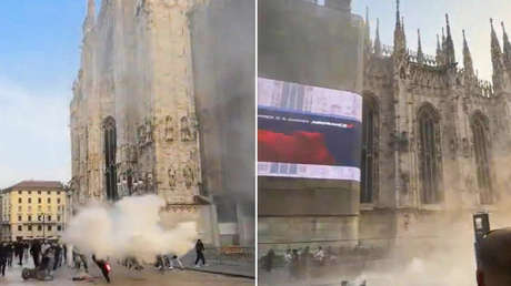 VIDEO: Manifestantes atacan el emblemático Duomo de Milán