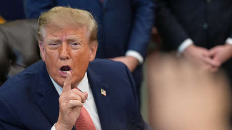 "¿Eres una persona enferma?": el brutal ataque de Trump a un reportero (VIDEO)