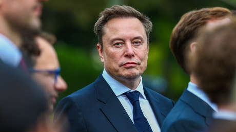 Musk amenaza a sus oponentes con una frase bíblica ante posibles investigaciones por Starlink