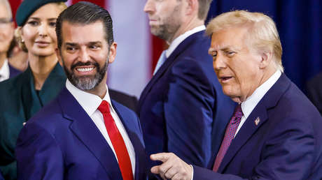 Trump comenta los reportes sobre la oposición de su propio hijo a la guerra en Irán
