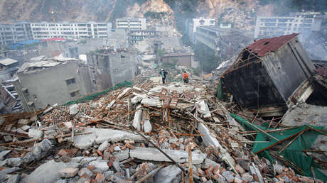 Un fuerte sismo sacude China