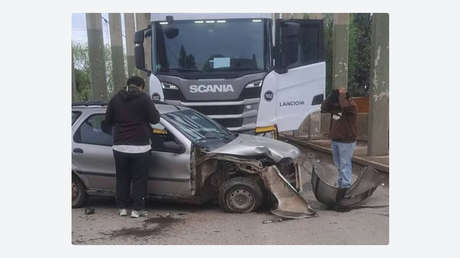 Un giro de 180 grados: el VIDEO de un aparatoso choque en Argentina