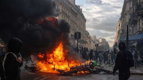Moscú se burla de acusaciones por protestas europeas: "Aullido de sirenas ahogó la última voz de la razón en Occidente"