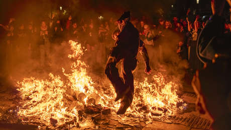 Francia apunta a las redes sociales en medio de las masivas protestas: ¿qué sigue?