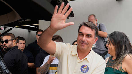 Argentina confirma la huida de Flávio Bolsonaro y revela su próximo destino