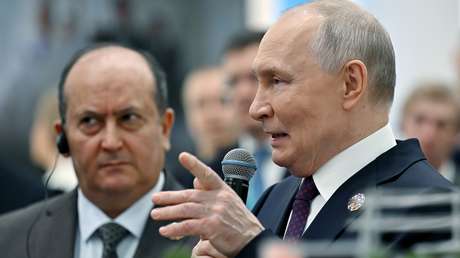 Putin presenta a líderes africanos centrales nucleares flotantes 'Made in Russia'