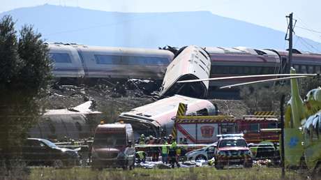 Confirman la muerte de una exministra en el choque de trenes mortal en España