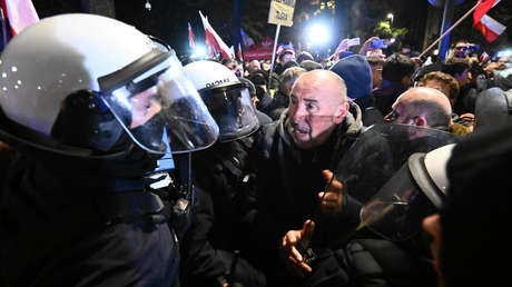 Caos y denuncias de "golpe de Estado" en Polonia, MINUTO A MINUTO