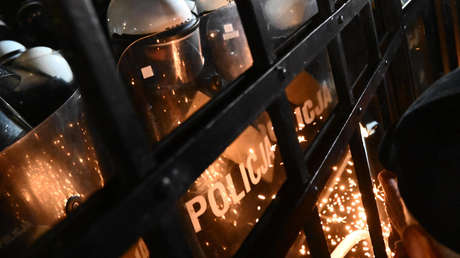 Tribunal Constitucional de Polonia denuncia "golpe de Estado" en medio de disturbios frente a su sede: ¿qué está pasando?