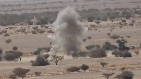 VIDEO: Hutíes golpean a las tropas sauditas y reducen a escombros sus vehículos militares