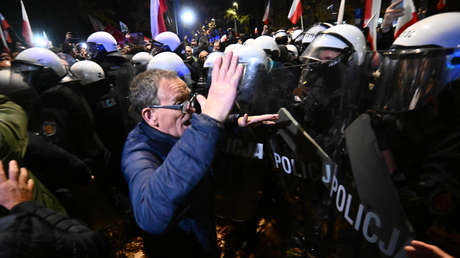 "Polonia se está convirtiendo en un Estado policial": líder opositor alerta de la escalada de tensiones
