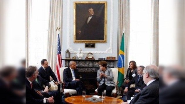 Concluye la visita de Rousseff a EE. UU. con el impulso del programa educativo