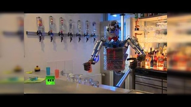 Alemania: Camareros robot empiezan a sustituir a los humanos