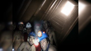 Fructuoso plan 'B': los 33 mineros, ¡abajo, pero no atrapados!