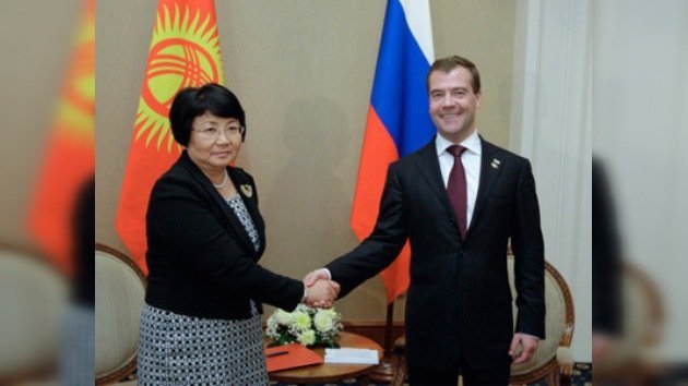 Rusia espera que con su apoyo el Gobierno de Kirguistán supere la crisis