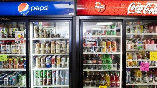 Las bebidas de fruta infantiles contienen más azúcar que la Coca Cola