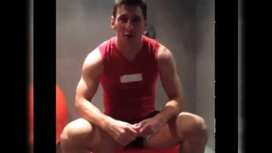 Lionel Messi se da un baño de agua helada