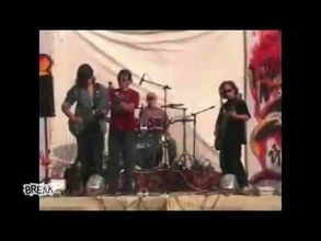 Amonestación por un mal solo de guitarra