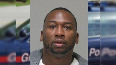 Un hombre en EE. UU. mata a 7 personas, toma a 2 rehenes y se pega un tiro