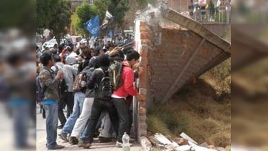 Las protestas dejan a varios turistas atrapados en el aeropuerto de Lima