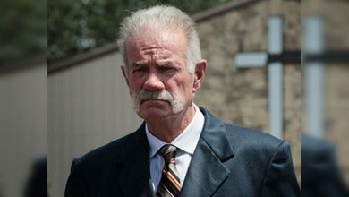 Nueva provocación antimusulmana: el pastor Jones vuelve a quemar el Corán