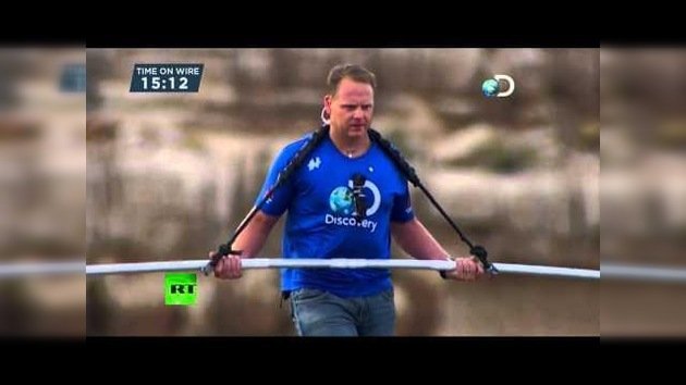Video: Un atrevido equilibrista cruza el Gran Cañón sin arnés ni red de seguridad