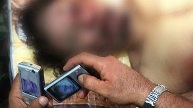 VIDEO: nuevas imágenes de los rebeldes libios abusando del cadáver de Gaddafi