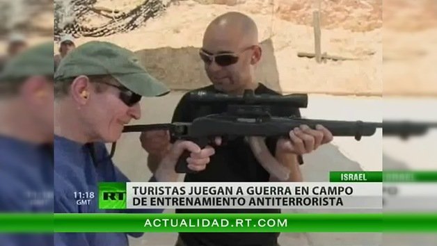 Jugando a la guerra: en Israel enseñan a los turistas a disparar