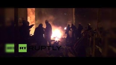 Kiev en llamas: Manifestantes lanzan cócteles molotov y petardos contra la Policía