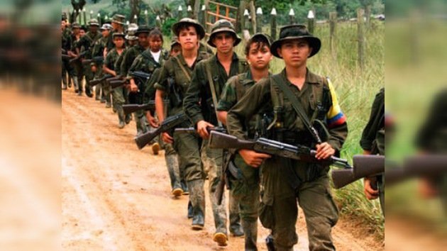 Si eres joven y tienes un diploma, eres bienvenido a las FARC