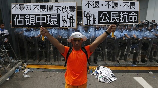 Medios chinos: EE.UU. exporta "revoluciones de colores" a Hong Kong