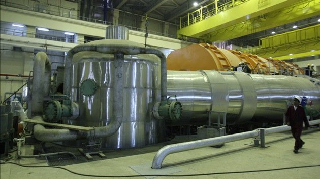 Ministro francés: “Irán alcanzará la capacidad nuclear en 2013”