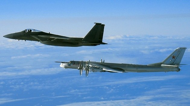 EE.UU. envía cazas para interceptar dos bombarderos rusos cerca de la base de Guam