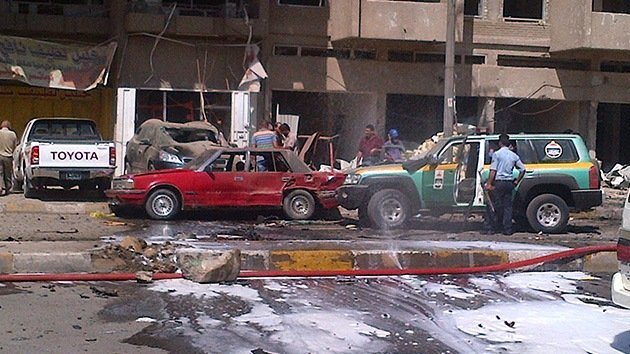 Cadena letal de atentados con coches bombas en Irak