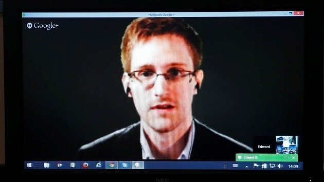 Edward Snowden: "Ahora todo el mundo está bajo la vigilancia del gobierno"