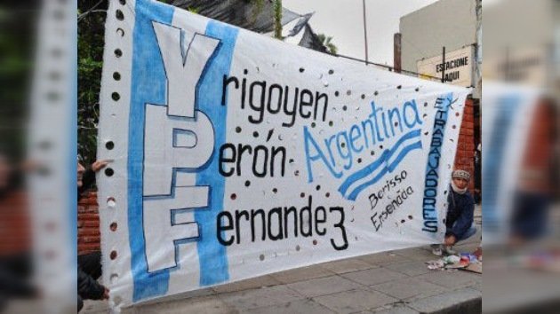 El Senado de Argentina aprueba la expropiación de la petrolera YPF 