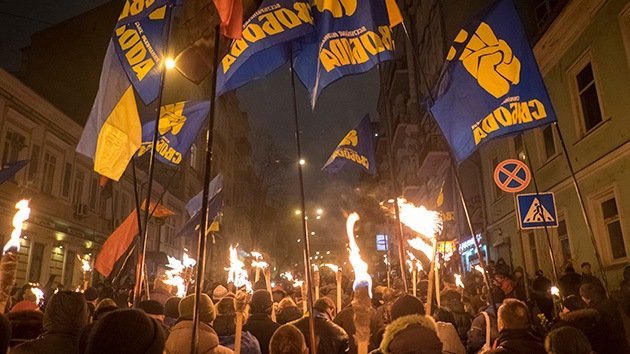 Neonacionalistas suecos apoyan codo con codo a los extremistas en Ucrania