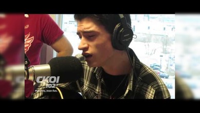 Joven de 16 años estremece al mundo con su voz de Elvis Presley